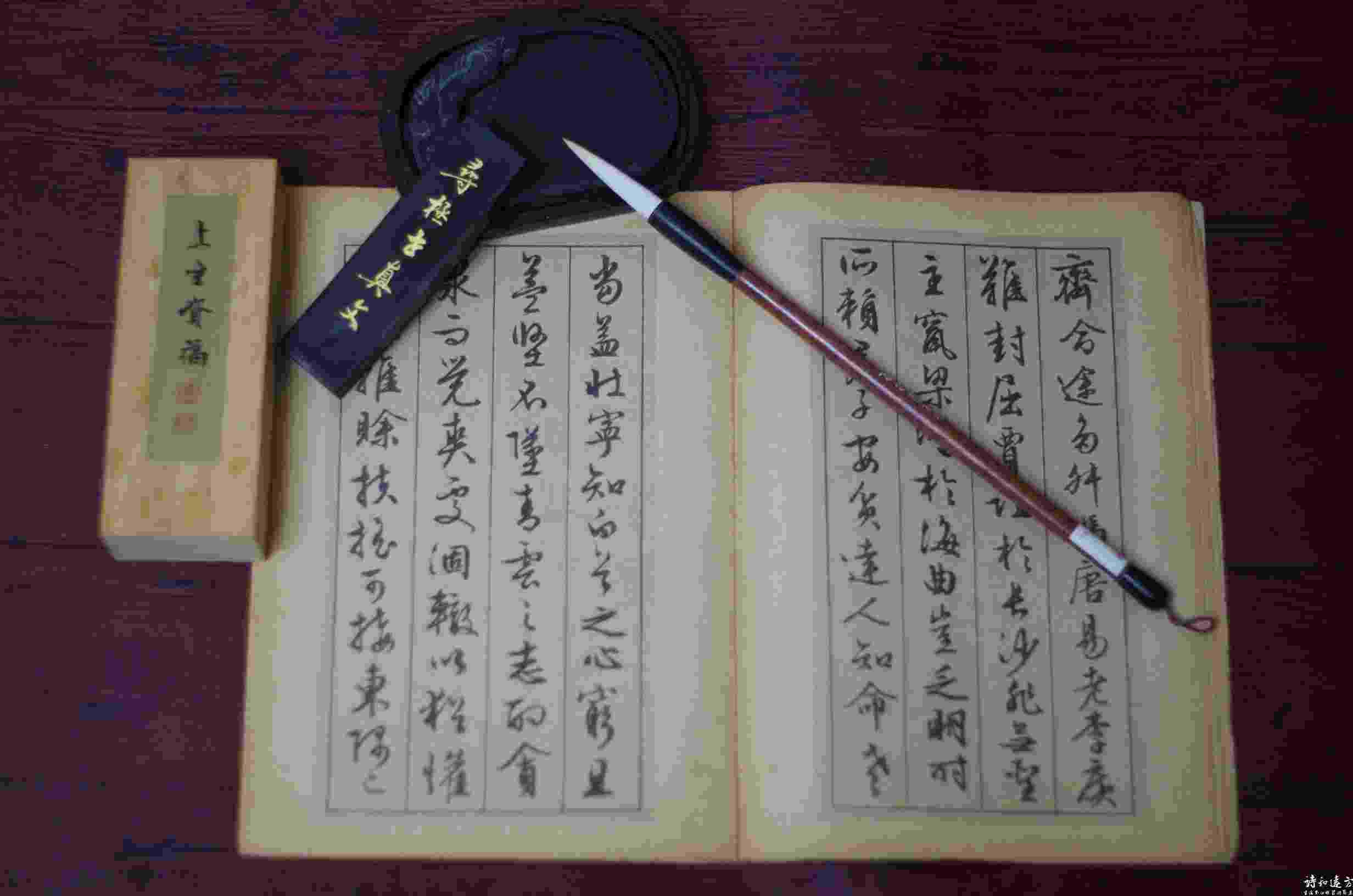庆山采访国内最大藏书家韦力，痴绝于藏书的人，嗜古书如命